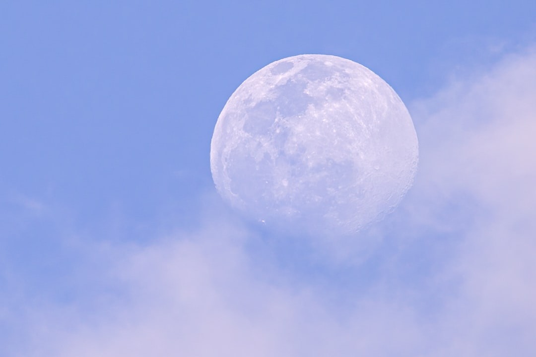 Side facing earth isnrsquot illuminated: Essential Update - 2026 2 Moon phase today: What the Moon will look like on March 19